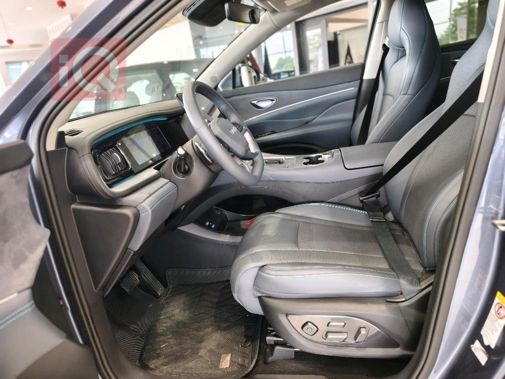 BYD SEALION 7